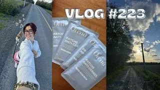 Miniature : VLOG #223 - Virée Cotsco, patchs pour les yeux & addiction à Off Campus