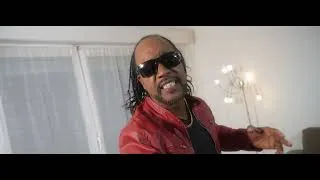 Miniature : Slowlov - Reste Encore (feat. MISS BOKÉ)