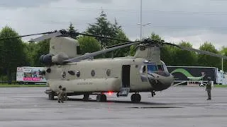 Miniature : CH-47 Chinook Helicopter Startup and Takeoff