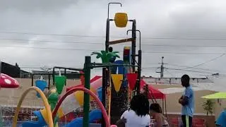 Miniature : Bienvenue au SPLASH Park Abidjan