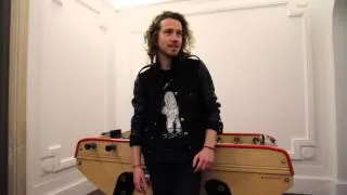 Miniature : Julien Doré parle de Michel Platini