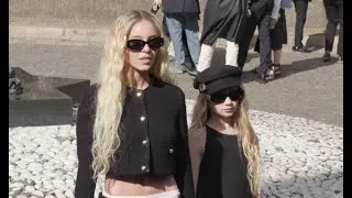 Miniature : Sydney Sweeney and Lucille Hancock at the Miu Miu Womenswear Fashion show in Paris