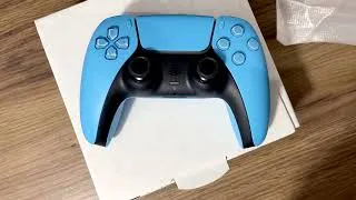 Miniature : HD Unboxing manette PS5 bleue! Starlight Blue PS5 controller unboxing