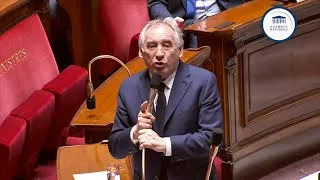 Miniature : François Bayrou -- C'est en France (REMIX)