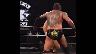 Miniature : Compilation de prises de catch loupés par les plus grandes superstars de la WWE