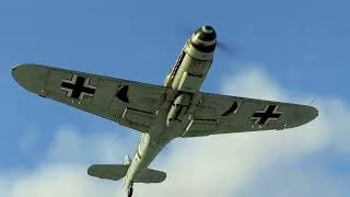 Miniature : BF109 and BF110 straf and bomb an english airfield / WWII Combat Flight Sim iL-2Sturmovik.
