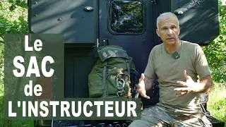 Miniature : J’ouvre mon VRAI sac d’instructeur de survie (ce que je prends vraiment en stage)