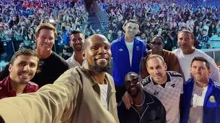 Miniature : Sports 2026 - Novak Djokovic Goes Full WWE at Fanatics Fest with Messi, Bieber, Brady & Durant