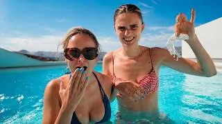 Miniature : ON TESTE DES ARNAQUES EN VACANCES (sans le savoir...)