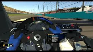 Miniature : Course folle sur iRacing !