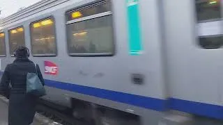Miniature : Saison 1: Episode 2: Spot en gare de d'étampes de l'arrivée de la BB 7229