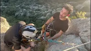 Miniature : Je rencontre un TheoNators des montagnes 🗻 il me fait descendre 70m en rappel 🪽🥰