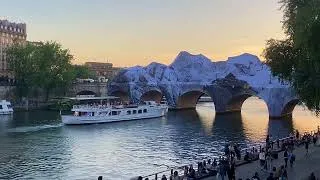 Miniature : Caverne du Pont Neuf de Paris - habillage du pont par l'artiste JR - Paris - juin 2026