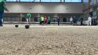 Miniature : 🎯 À Montbrison, des séances de sport-santé autour de la boule lyonnaise permettent aux seniors de r