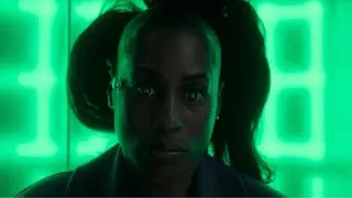 Miniature : Et si Black Mirror avait prédit notre futur ? (Analyse complète)