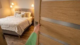 Miniature : Tu dors avec la porte ouverte ou fermée ? Découvre ce que cela dit de toi