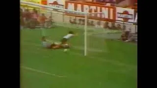 Miniature : La boulette (sans conséquence) du gardien de l'Italie contre l'Allemagne lors du Mondial