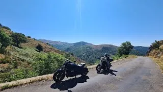 Miniature : Une Harley et une Triumph dans les Cévénnes