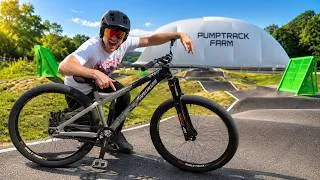 Miniature : J'ai trouvé LE pumptrack parfait pour envoyer du lourd ! La Farm Pumptrack