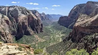 Miniature : Angels Landing Trail- Zion National Park - USA