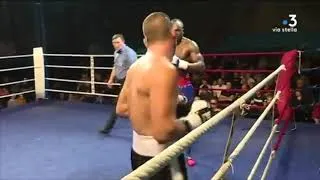 Miniature : Boxe  KO de Legato premiere reprise
