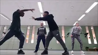 Miniature : Question - Réponse en danse