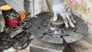Miniature : 90 Years Old Men Repair Hino Truck Clutch Plate   Old Method Repair Truck Clutch Plate