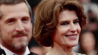 Miniature : À 76 ans, Fanny Ardant avoue enfin : sa vie amoureuse et ses choix qui choquent !
