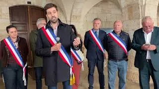 Miniature : Un rassemblement a eu lieu devant l’Hôtel de Ville d'Ornans le lundi 19 octobre 2026.