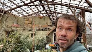 Miniature : Il a autoconstruit sa maison pour 11 000 €