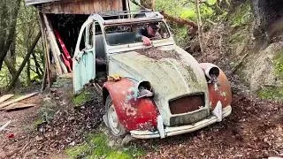 Miniature : Two Citroën 2CVs Abandoned for 33 Years… Is It Too Late?