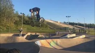 Miniature : BMX meilleur Tricks Compilation 2016