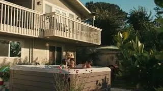 Miniature : HotSpring® Spas: Distractions