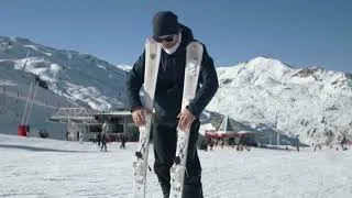 Miniature : How to Lock Your Skis Together | Beginner Tip: Using Ski Brakes Correctly.