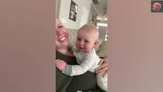 Miniature : Adorable Baby Moments That Will Make Your Day