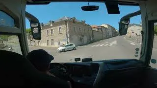 Miniature : Sortie de ville en Mercedes Benz Tourismo - Montée et routes ensoleillées