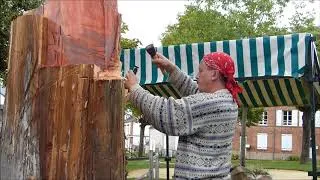 Miniature : Patrick Demoulin artiste sculpteur performer participant au Symposium de la 5e Biennale de Sologne