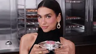 Miniature : MAKE ME BLUSH Cream | Campaign film ft. Dua Lipa