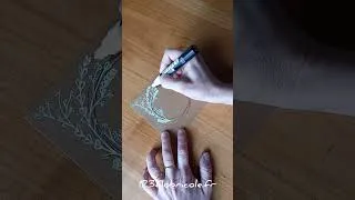 Miniature : DIY EASY Floral wreath drawing black and white Posca brush markers on tan toned paper #floralart