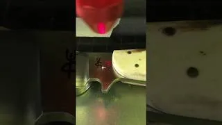 Miniature : gravure Metal griffe julien baillon sur laser fibré speedy 400 Flexx