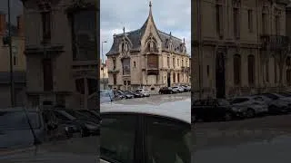 Miniature : Art nouveau vs Art déco : sauras-tu les différencier ?