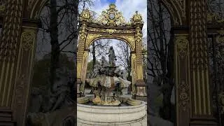 Miniature : Le roi sans royaume qui a bâti une place éternelle
