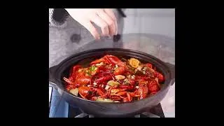 Miniature : Marmite à tajine en céramique décorée : révélez les saveurs de vos plats maison