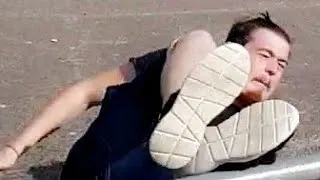Miniature : La chute du siècle !( il veut jouer l'équilibriste) 🤣🤣 IRL