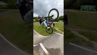 Miniature : Pumptrack flip 🫡 #mtb #pumptrack