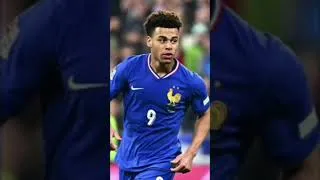 Miniature : Arrivée des Bleus à Claire fontaine! Qui fait mieux? #football #bleus #clairefontaine