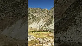 Miniature : Évasion au milieu des sommets pyrénéens.