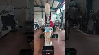 Miniature : CRC: The Best Nut Cracking Machine on the Market