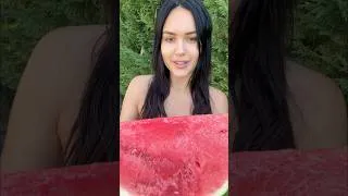 Miniature : Comment découper une pastèque facilement 🍉