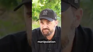 Miniature : Convergence d’intérêts ≠ complot